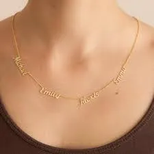 4 Inscriptions Multiple Name Necklace in 18k gold plating